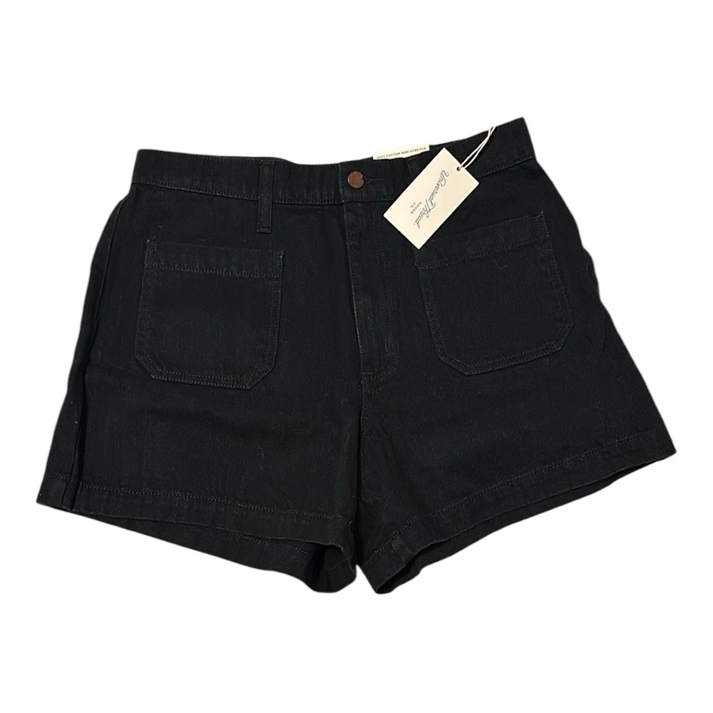 48. Universal Thread NWT A-Line Black Shorts